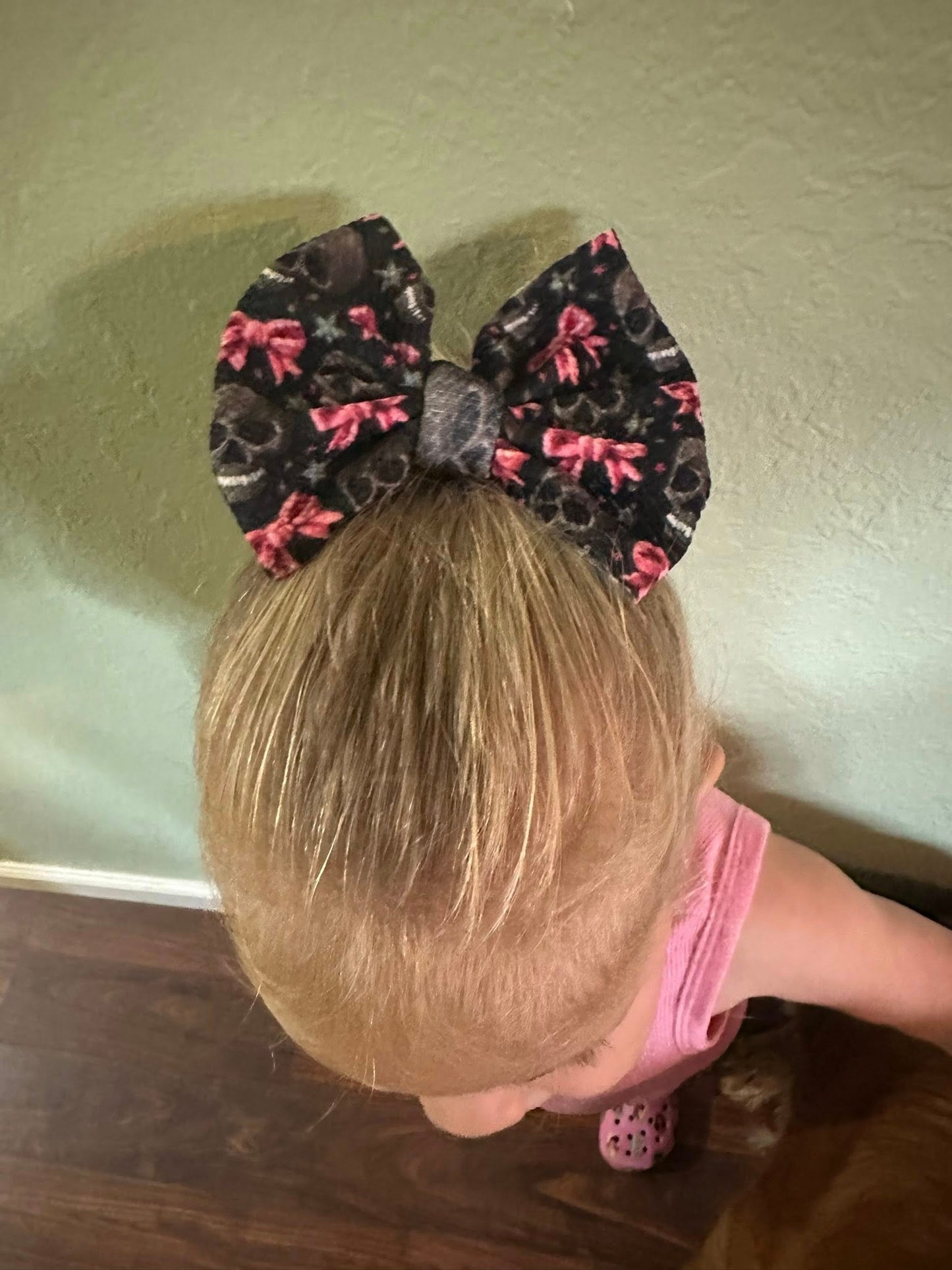 Skull and Bows
